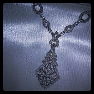 Key Jewlers vintage style necklace